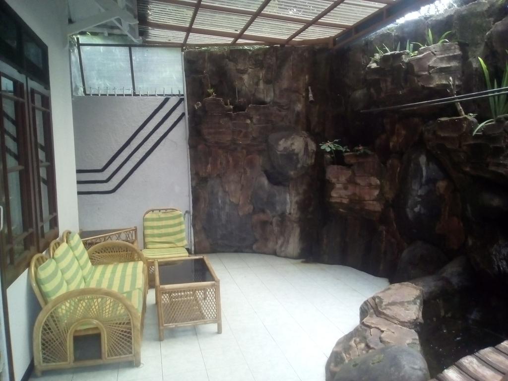 Simply Homy Guest House Pasteur Bandung Exteriör bild