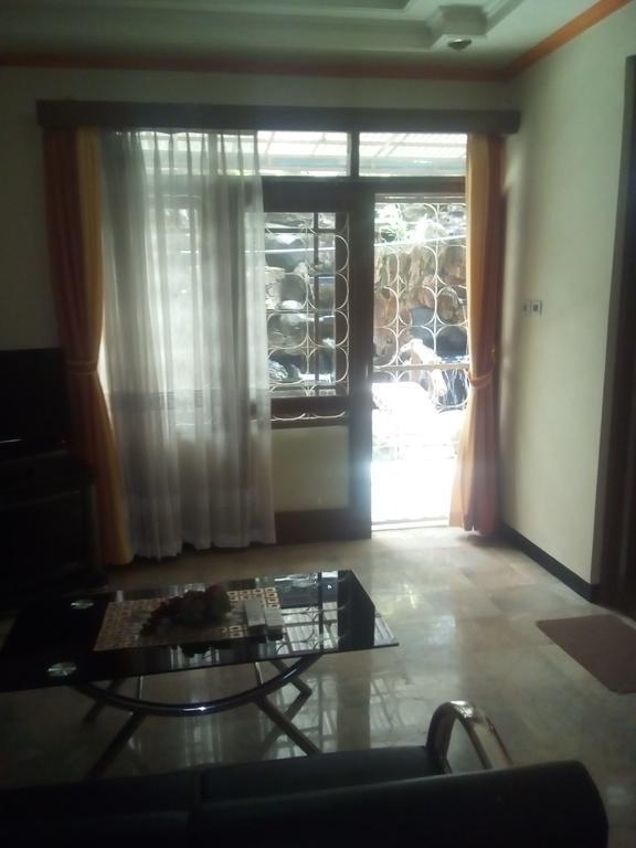 Simply Homy Guest House Pasteur Bandung Exteriör bild