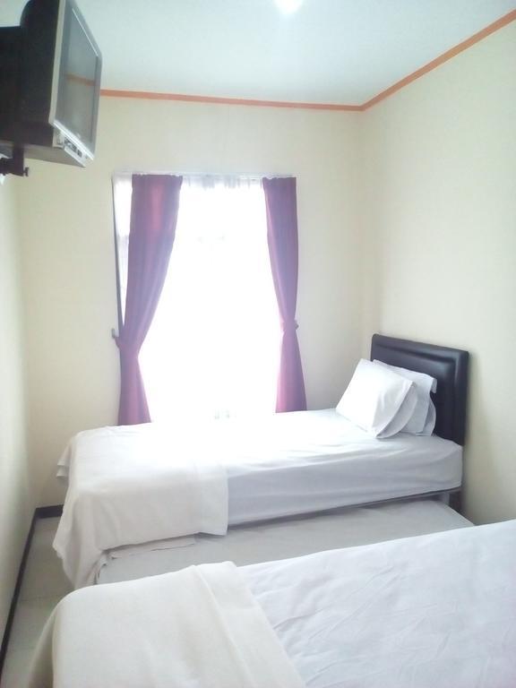 Simply Homy Guest House Pasteur Bandung Exteriör bild