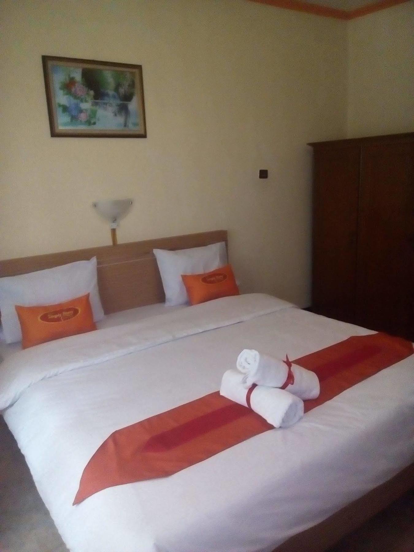 Simply Homy Guest House Pasteur Bandung Exteriör bild