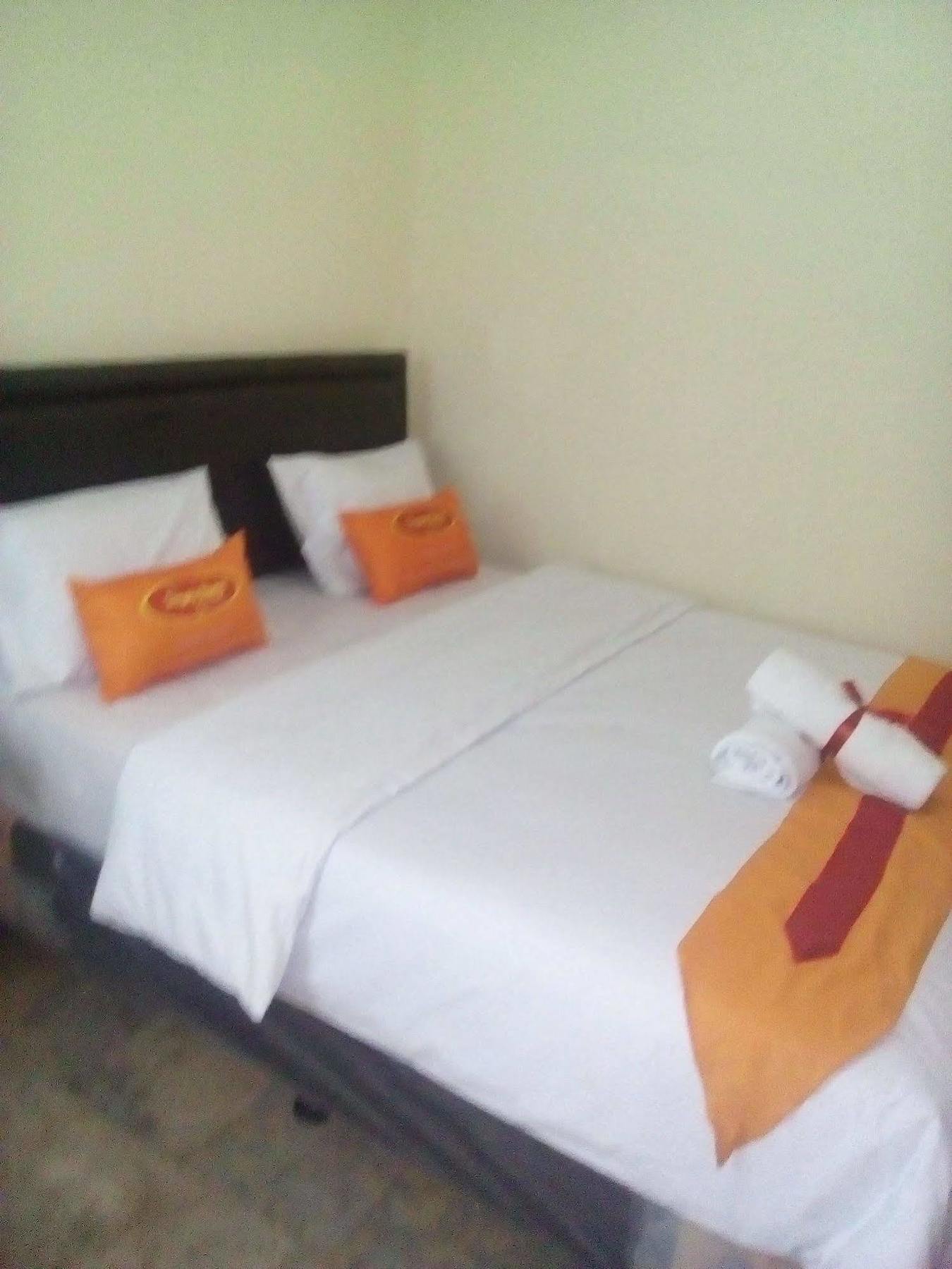 Simply Homy Guest House Pasteur Bandung Exteriör bild